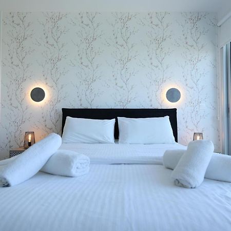 Lovely Cozy One Bedroom Suite With Pool โปรทาราส ภายนอก รูปภาพ