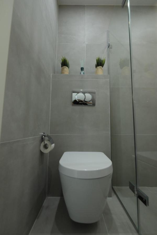 Lovely Cozy One Bedroom Suite With Pool โปรทาราส ภายนอก รูปภาพ