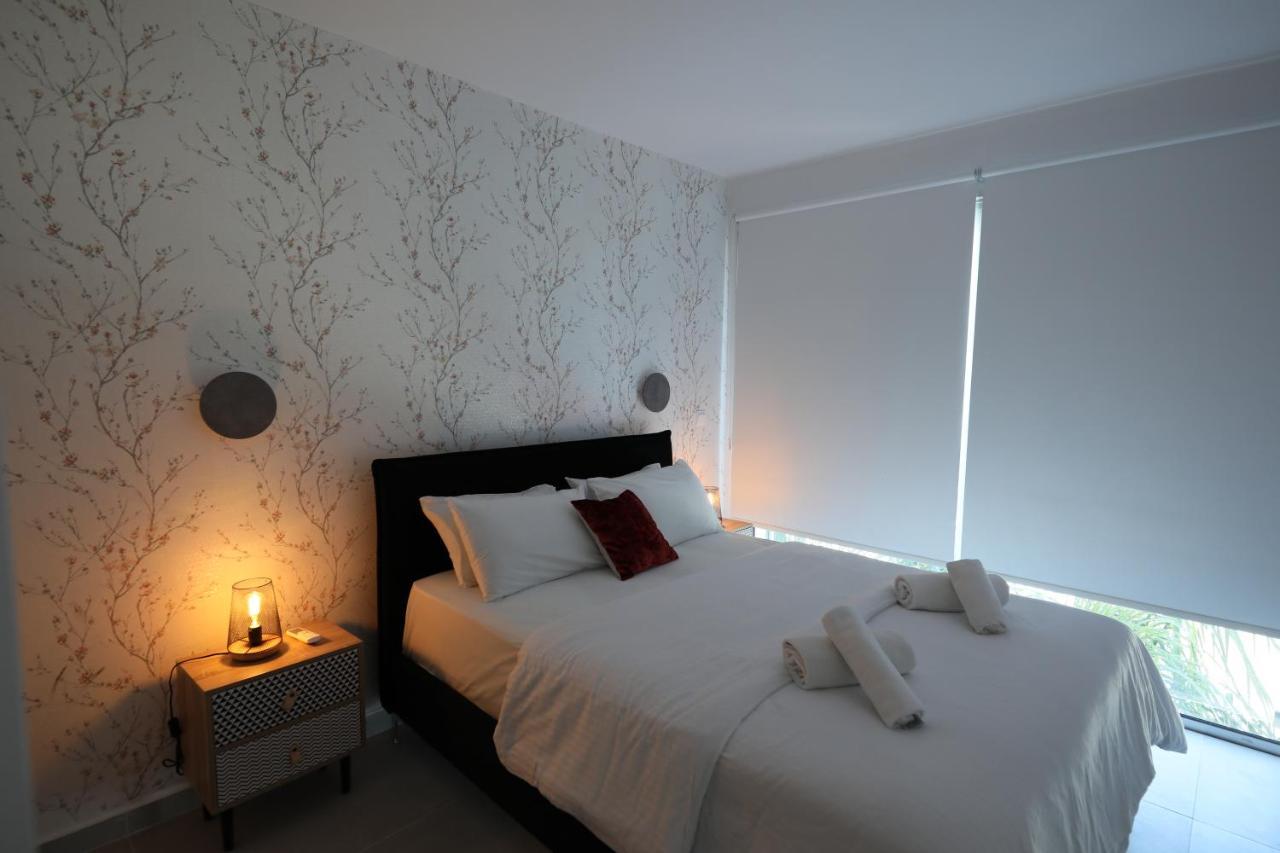 Lovely Cozy One Bedroom Suite With Pool โปรทาราส ภายนอก รูปภาพ