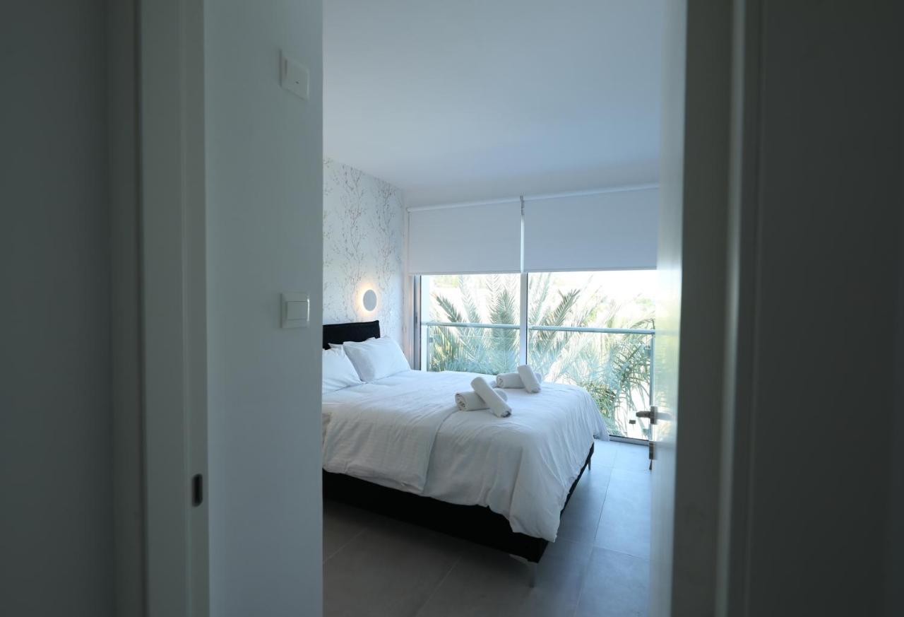Lovely Cozy One Bedroom Suite With Pool โปรทาราส ภายนอก รูปภาพ