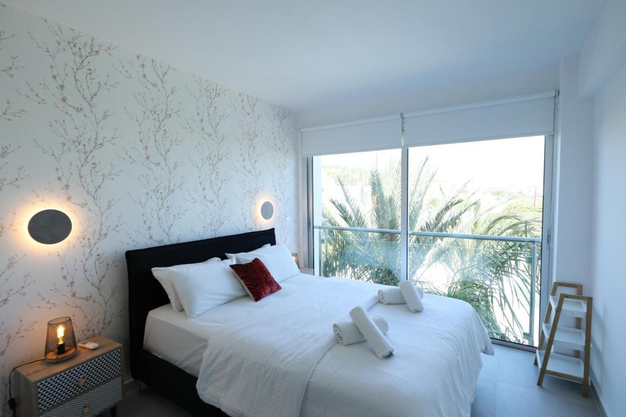 Lovely Cozy One Bedroom Suite With Pool โปรทาราส ภายนอก รูปภาพ